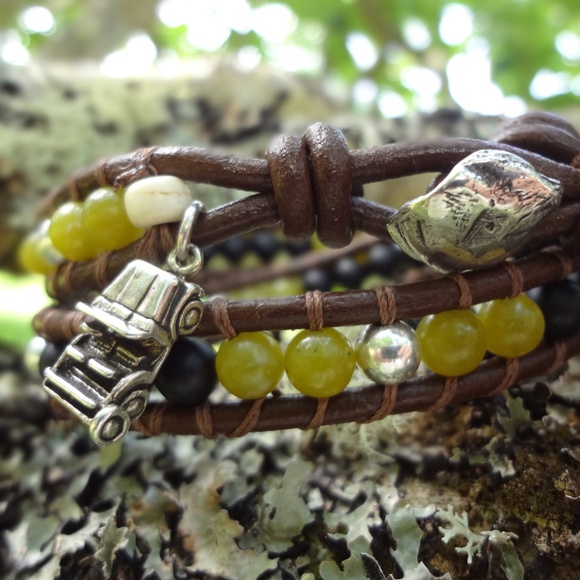 Double Wrap Leather Bracelet w/ Silver Jeep Charm - UNISEX - Picture 5 of 5